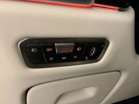 Used 2019 BMW X5 xDrive40i AWD/4WD image 29