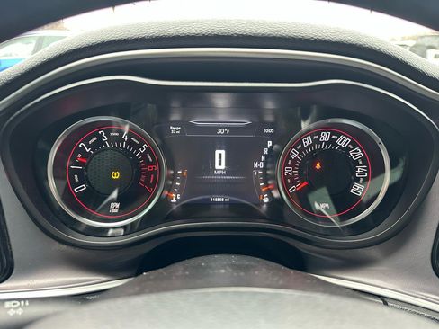Used 2019 Dodge Challenger R/T RWD image 15