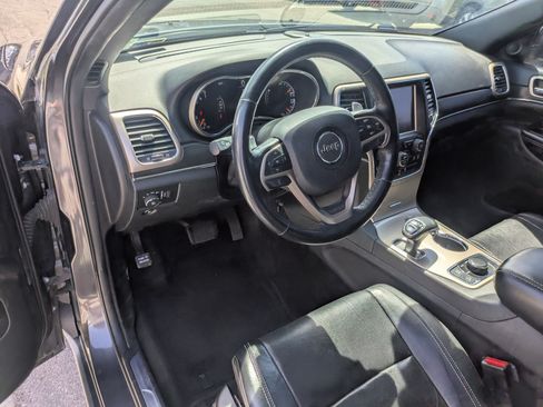 Used 2015 Jeep Grand Cherokee Limited w/ Luxury Group II AWD/4WD image 16