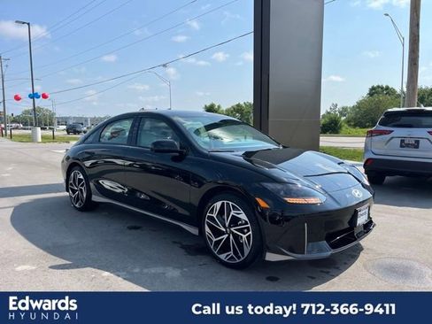 New 2024 Hyundai Ioniq 6 Limited image 3