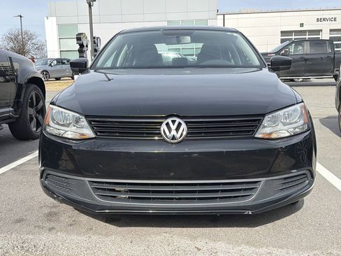Used 2014 Volkswagen Jetta S image 2