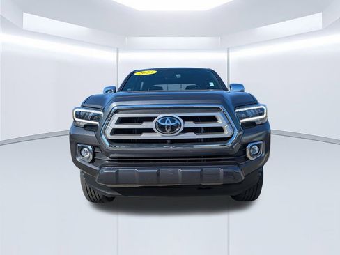 Used 2023 Toyota Tacoma Limited image 9