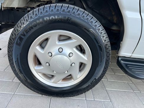 Used 2012 Ford E-350 and Econoline 350 XLT image 20