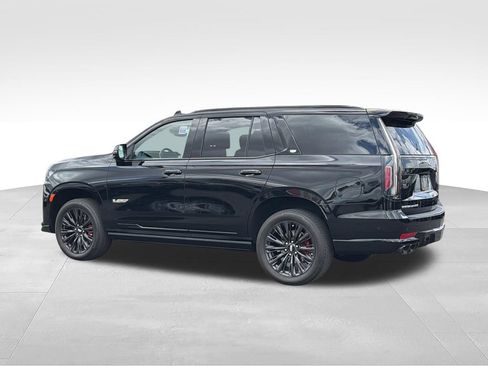 Used 2024 Cadillac Escalade V w/ LPO, ONYX Package AWD/4WD image 5