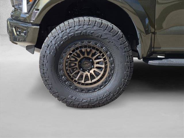 Used 2025 Ford F150 Raptor AWD/4WD image 9
