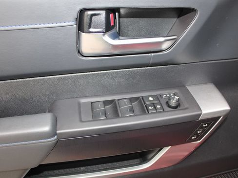 Certified 2023 Toyota Sequoia Platinum AWD/4WD image 22