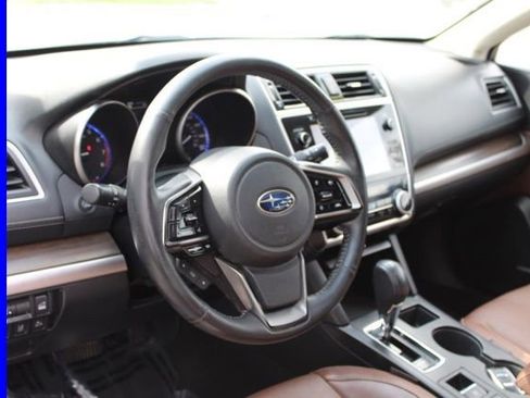 Used 2019 Subaru Outback 3.6R Touring AWD/4WD image 15