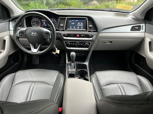 Used 2018 Hyundai Sonata SE FWD image 11