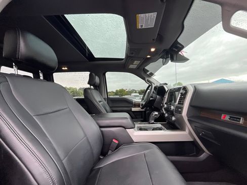 Used 2016 Ford F150 Lariat w/ Equipment Group 502A Luxury AWD/4WD image 40