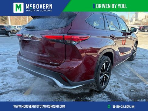 Used 2022 Toyota Highlander XSE image 9