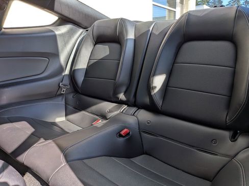 Used 2018 Ford Mustang GT Premium w/ Black Accent Package RWD image 11