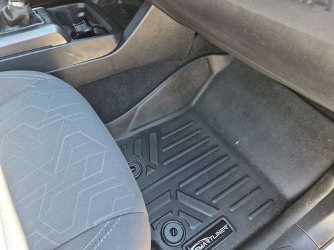 Used 2019 Toyota Tacoma TRD Off-Road AWD/4WD image 38