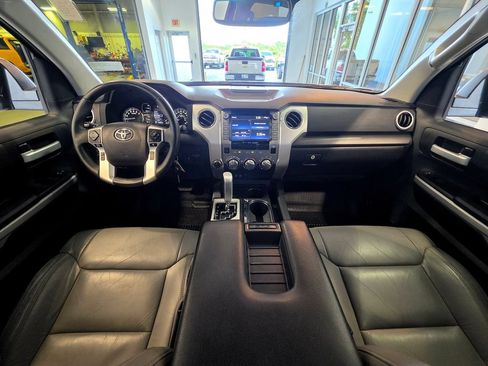 Used 2021 Toyota Tundra SR5 w/ SR5 Leather Package AWD/4WD image 14