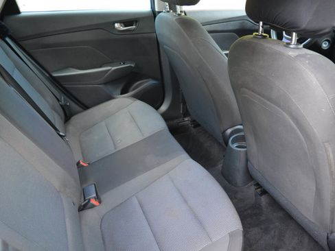 Used 2020 Hyundai Accent SE FWD image 17