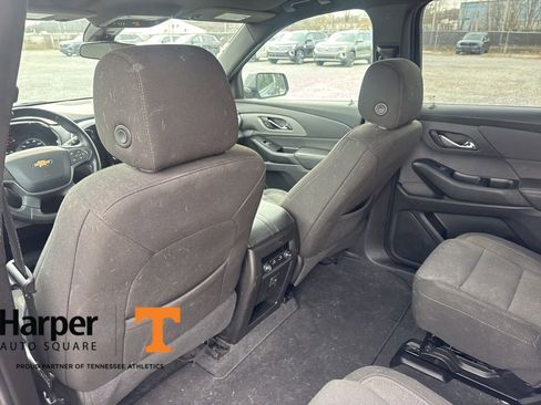 Used 2023 Chevrolet Traverse LT image 10