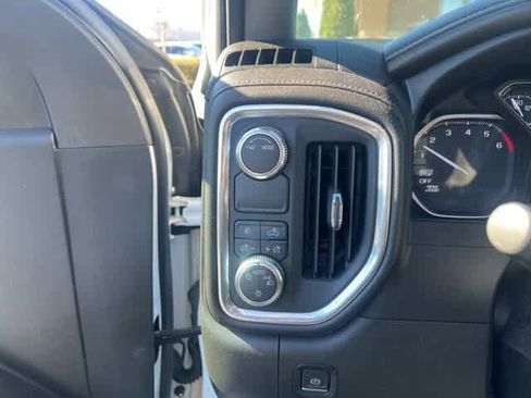 Used 2022 GMC Sierra 1500 Elevation image 4