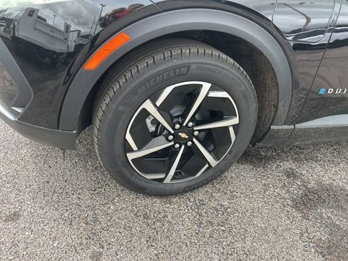 New 2026 Chevrolet Equinox EV LT image 10