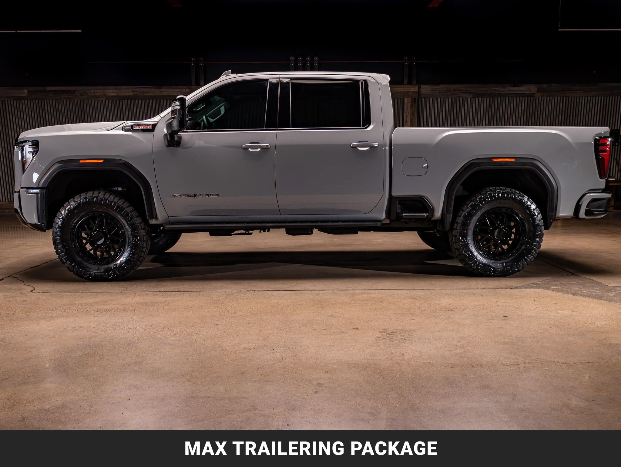 Used 2025 GMC Sierra 2500 AT4 w/ AT4 Premium Plus Package AWD/4WD image 6