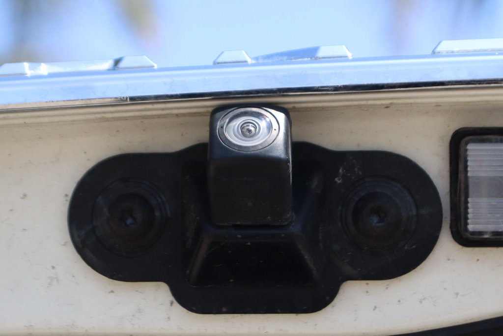 Used 2018 Toyota Land Cruiser AWD/4WD image 50