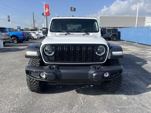 Used 2024 Jeep Wrangler Sport AWD/4WD image 7