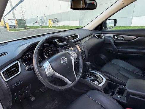 Used 2016 Nissan Rogue SL w/ SL Premium Package image 26