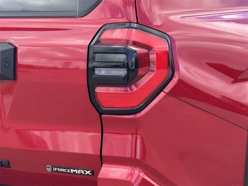 Used 2025 Toyota 4Runner TRD Off-Road image 12