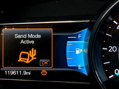 Used 2016 Ford Explorer XLT w/ Equipment Group 202A AWD/4WD image 41