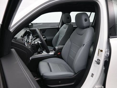 Used 2025 Mercedes-Benz GLB 35 AMG 4MATIC image 22