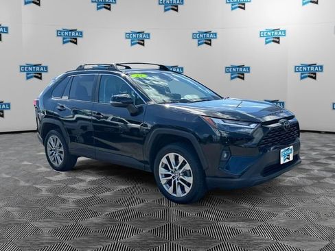 Used 2023 Toyota RAV4 XLE Premium AWD/4WD image 7