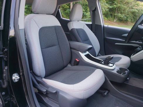 Used 2020 Chevrolet Bolt LT image 20