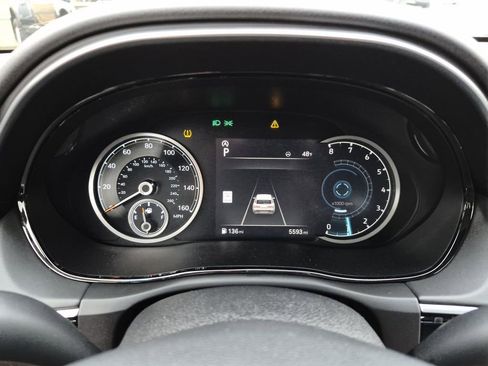 Used 2025 Genesis GV70 2.5T w/ Select Package image 26