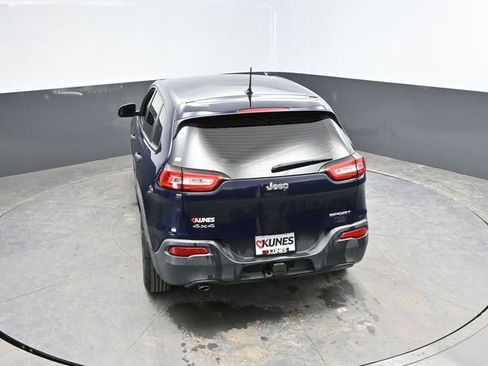 Used 2015 Jeep Cherokee Sport w/ Trailer Tow Group image 37