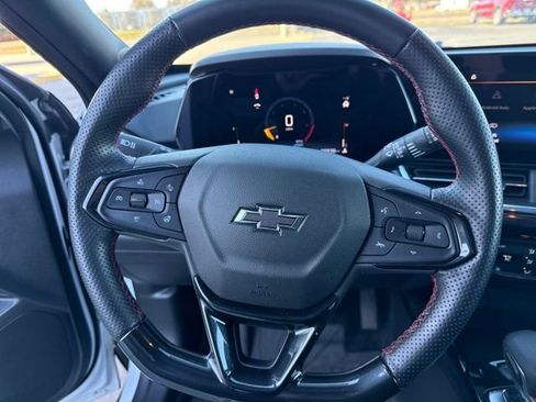 Certified 2024 Chevrolet Trax RS w/ Driver Confidence Package image 14