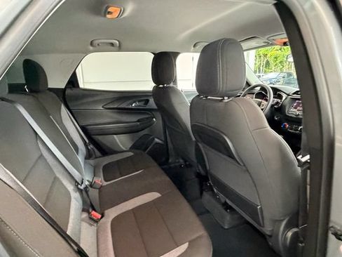 Used 2023 Chevrolet TrailBlazer LT FWD image 15