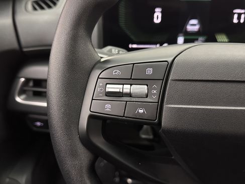 Used 2025 Kia K4 LX image 17