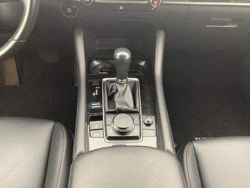 Used 2024 MAZDA MAZDA3 s FWD image 10