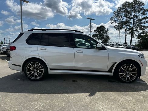 Used 2020 BMW X7 M50i image 3