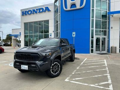 Used 2025 Toyota Tacoma SR5