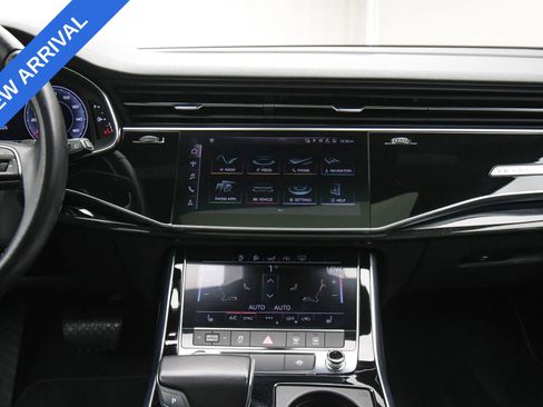 Used 2019 Audi Q8 Premium w/ Convenience Package image 38