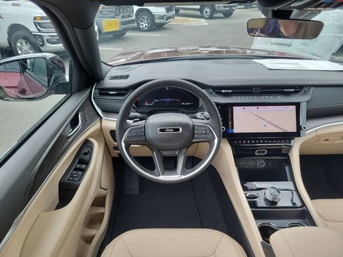 New 2026 Jeep Grand Cherokee L Limited AWD/4WD image 23