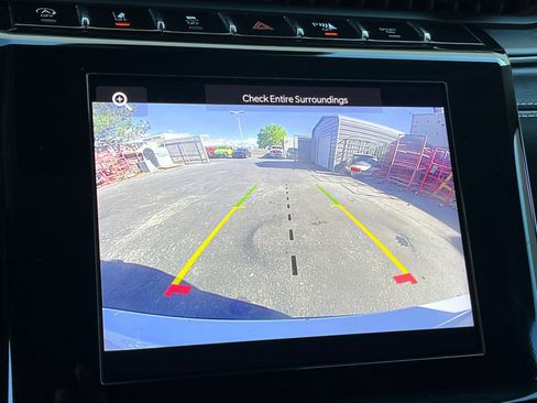 Used 2021 Jeep Grand Cherokee L Laredo w/ Luxury Tech Group I image 21