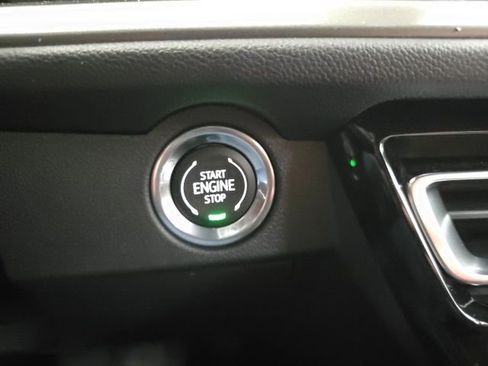 New 2026 Chevrolet Traverse LT image 16