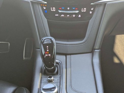 Used 2023 Cadillac XT6 Sport w/ Technology Package AWD/4WD image 27