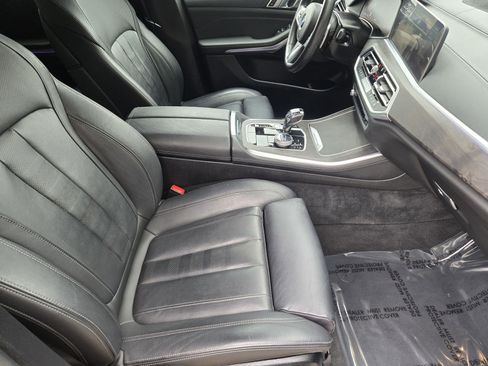 Used 2022 BMW X5 xDrive40i w/ M Sport Package AWD/4WD image 14