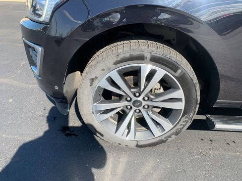 Used 2021 Ford Expedition Max Platinum image 12