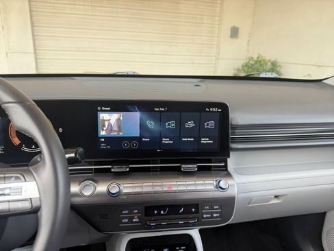 Used 2025 Hyundai Kona SEL image 21