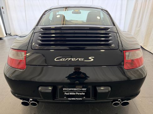 Used 2006 Porsche 911 Carrera S image 8