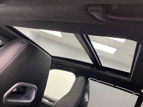 Used 2018 BMW X5 M w/ Executive Package image 38