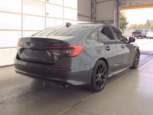 Used 2023 Honda Civic Sport image 4