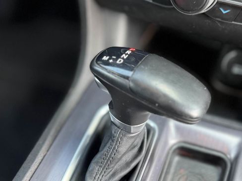 Used 2018 Dodge Charger SXT image 20